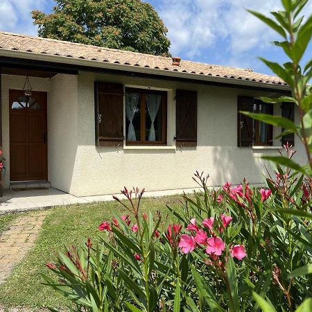Gite Les Garbails Le Barp Exterior foto